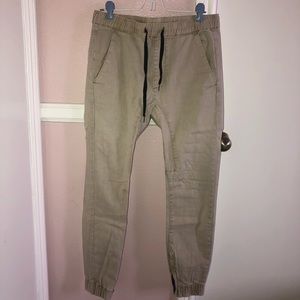 Men’s chino pant